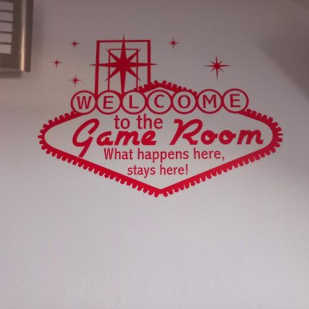 Game Room Epernay Bagian luar foto