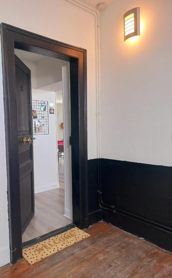 Game Room Epernay Bagian luar foto