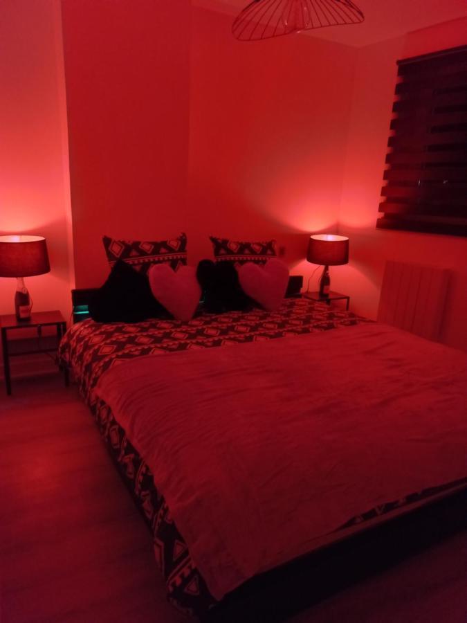 Game Room Epernay Bagian luar foto