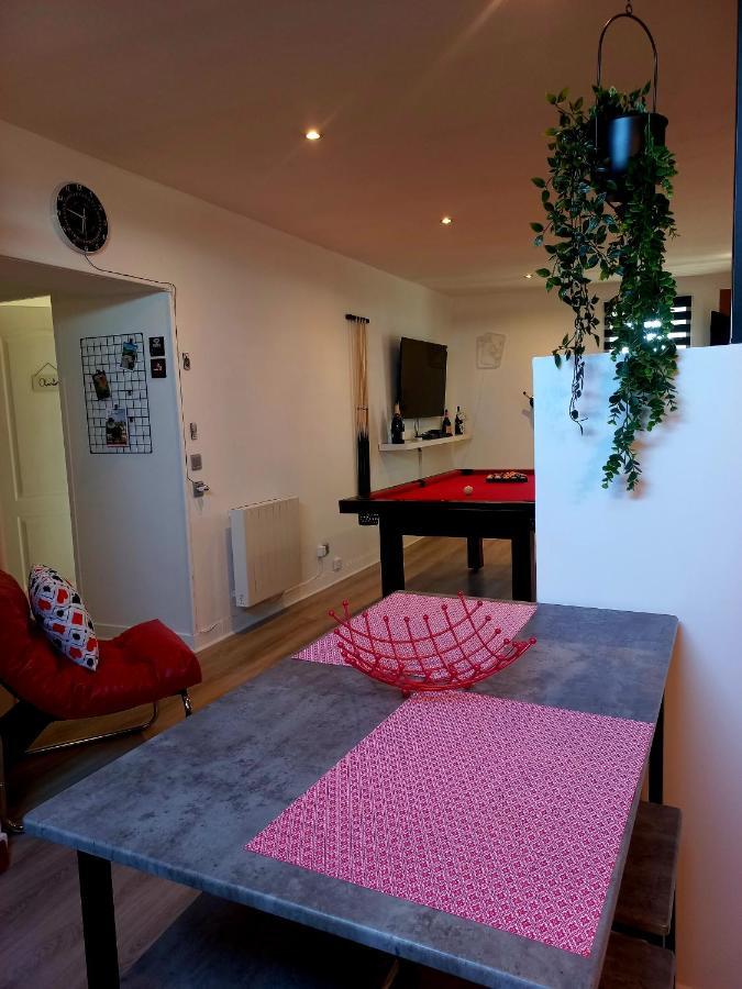 Game Room Epernay Bagian luar foto